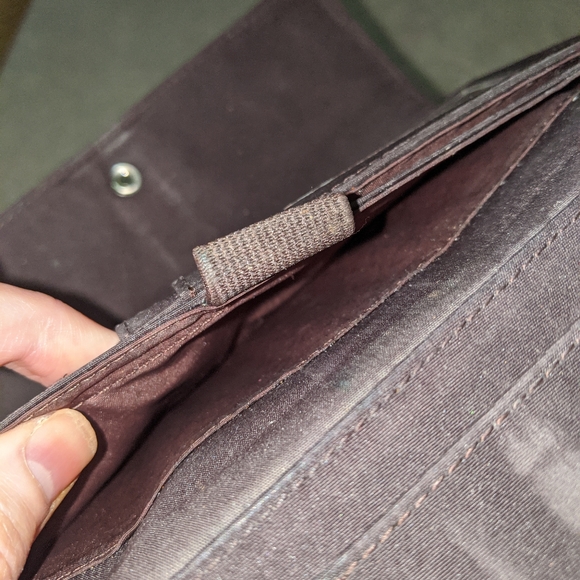 Liz claiborne wallet - Picture 10 of 15